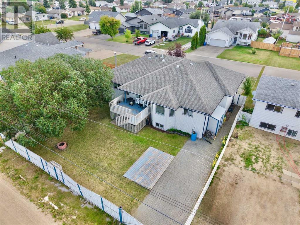 Property at 5514 45 Avenue image 4