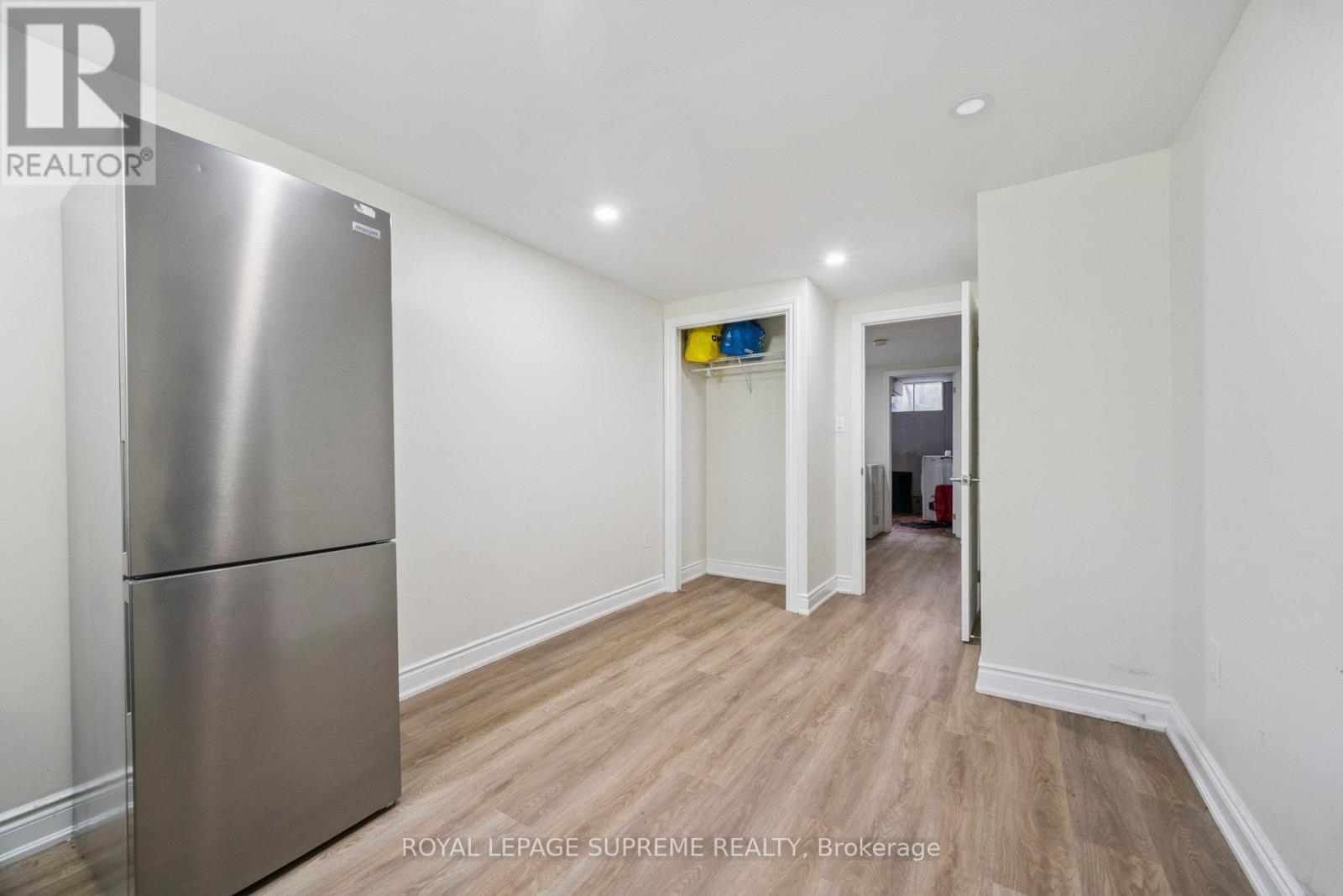 635 Grand View Avenue, London South, Ontario  N6K 3G1 - Photo 35 - X12300158
