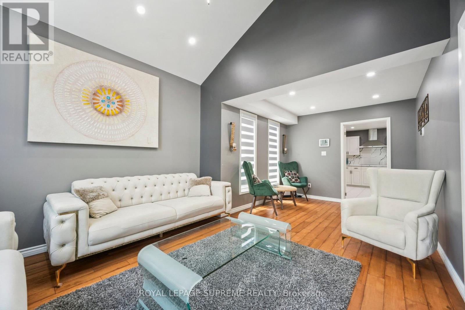 635 Grand View Avenue, London South, Ontario  N6K 3G1 - Photo 6 - X12300158