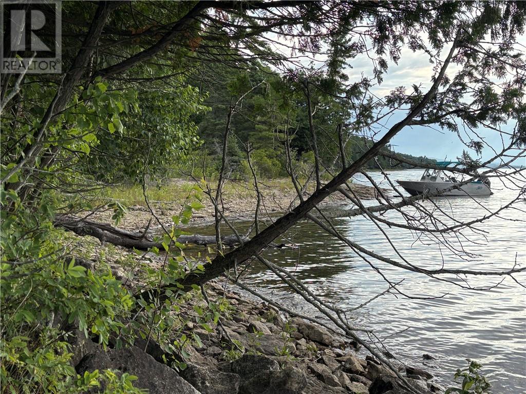 00 Lansdowne Channel, Killarney, Ontario  P0M 1A0 - Photo 2 - 2123722