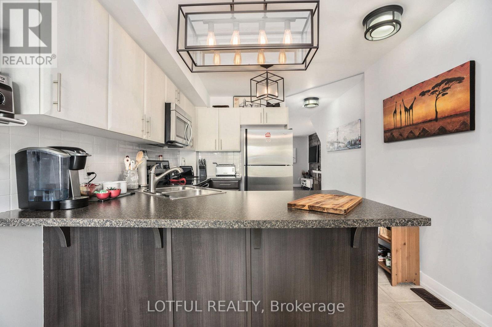 A - 2016 Dorima Street, Ottawa, Ontario  K4A 0X5 - Photo 9 - X12301707