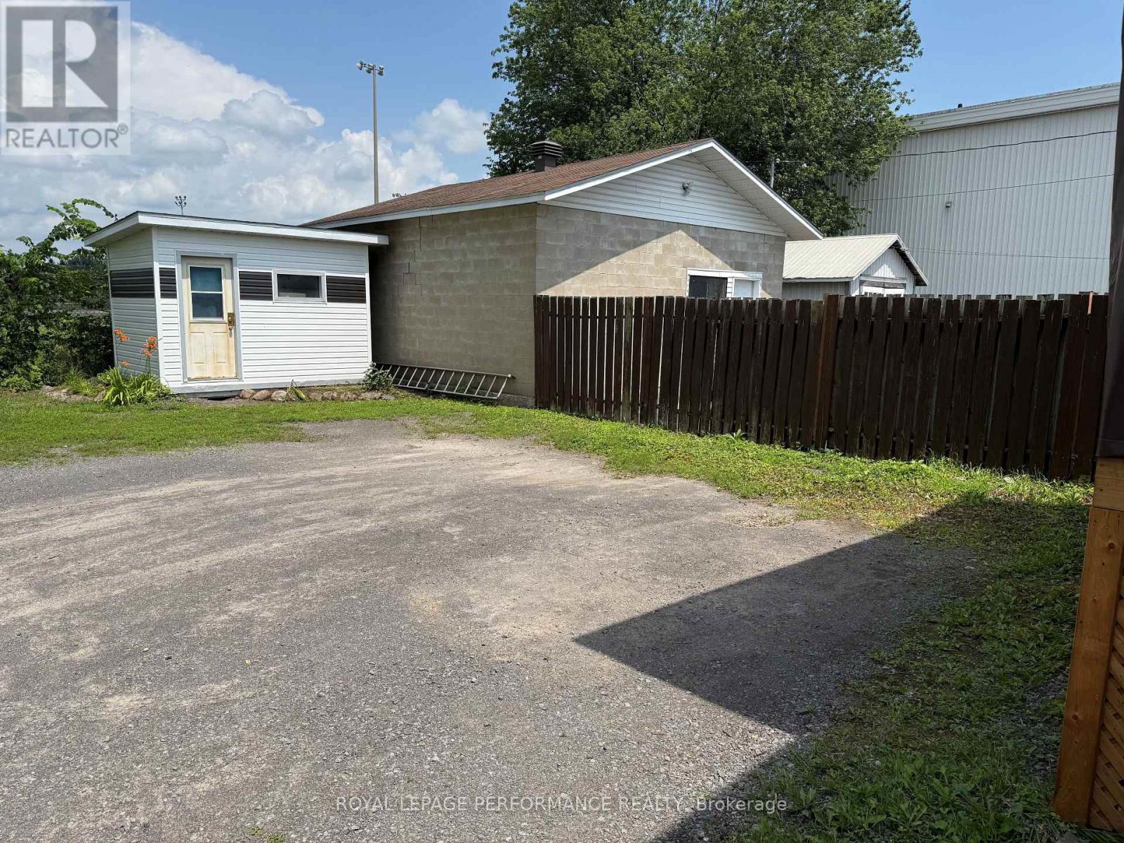 659- A- B - 659 Main Street E, Hawkesbury, Ontario  K6A 1B3 - Photo 4 - X12277206