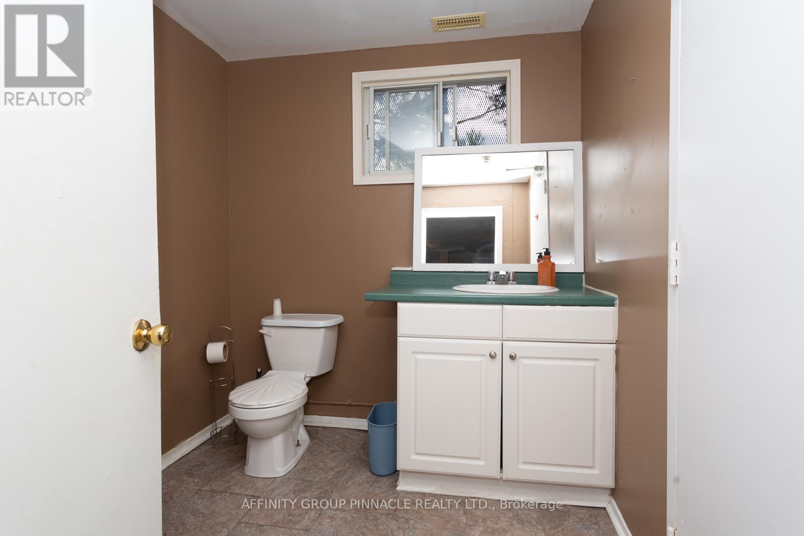 103 Durham Street W, Kawartha Lakes, Ontario  K9V 2R2 - Photo 15 - X12301741