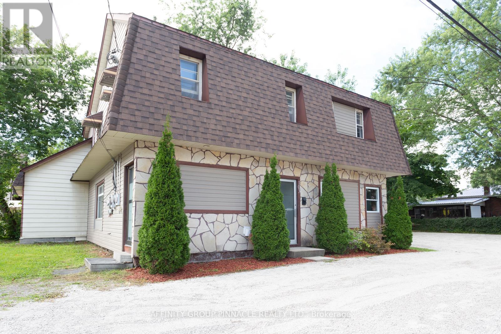 103 Durham Street W, Kawartha Lakes, Ontario  K9V 2R2 - Photo 2 - X12301741
