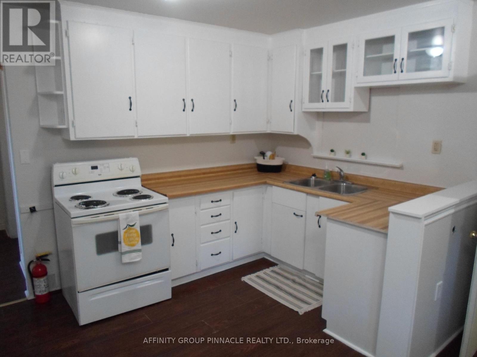 103 Durham Street W, Kawartha Lakes, Ontario  K9V 2R2 - Photo 37 - X12301741