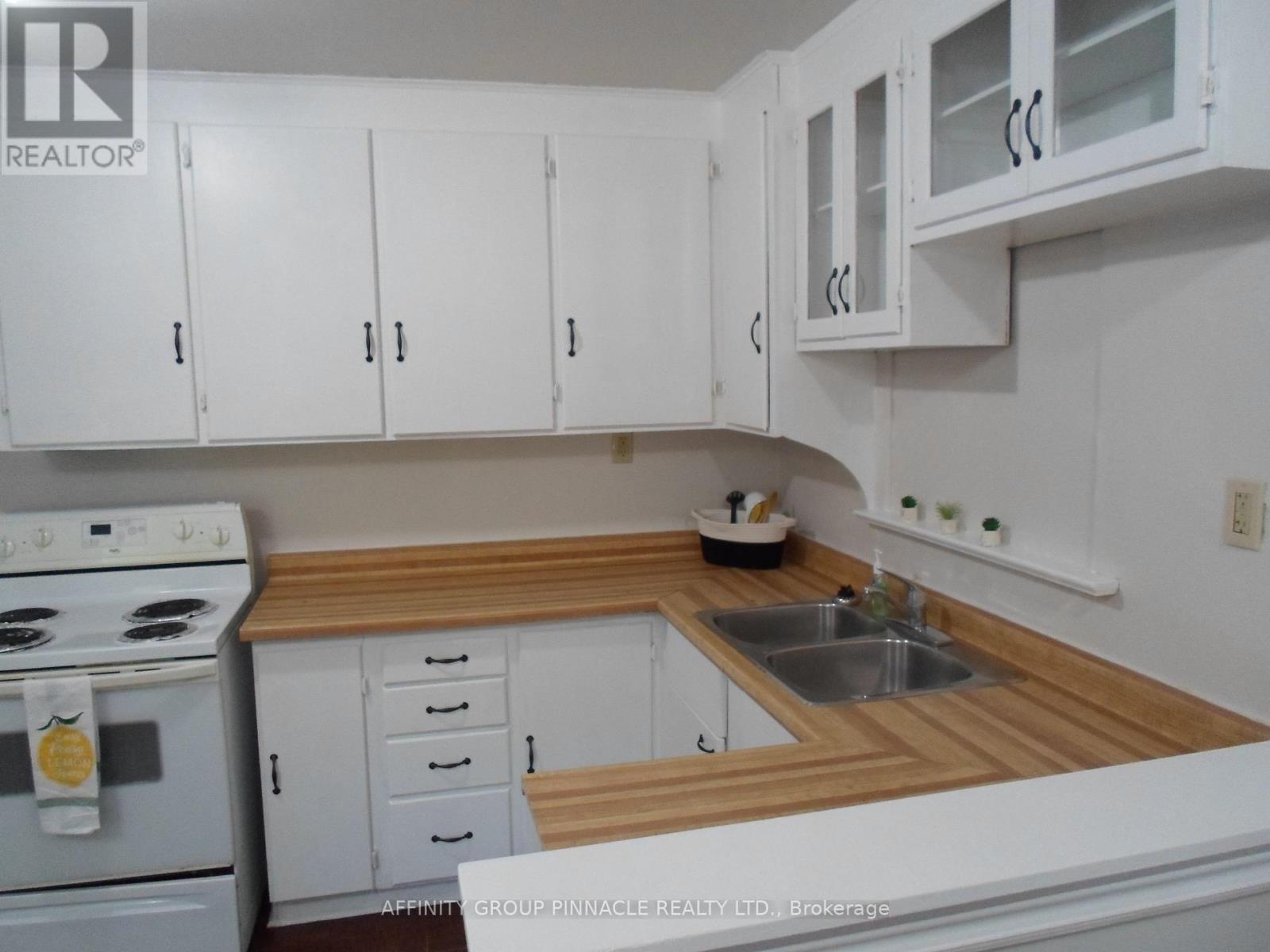 103 Durham Street W, Kawartha Lakes, Ontario  K9V 2R2 - Photo 39 - X12301741