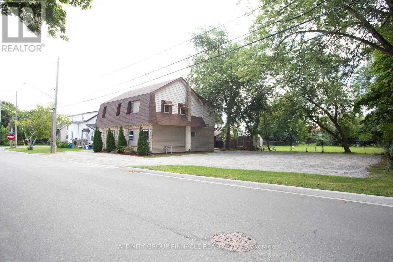 103 Durham Street W, Kawartha Lakes, Ontario  K9V 2R2 - Photo 6 - X12301741