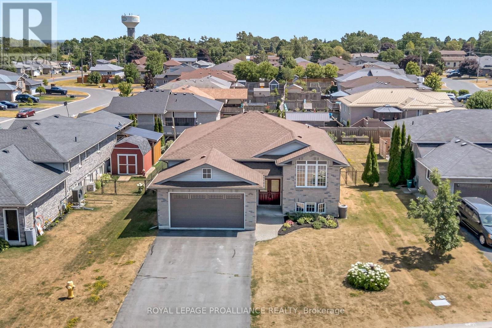 Property at 41 RIDGEVIEW LANE image 2