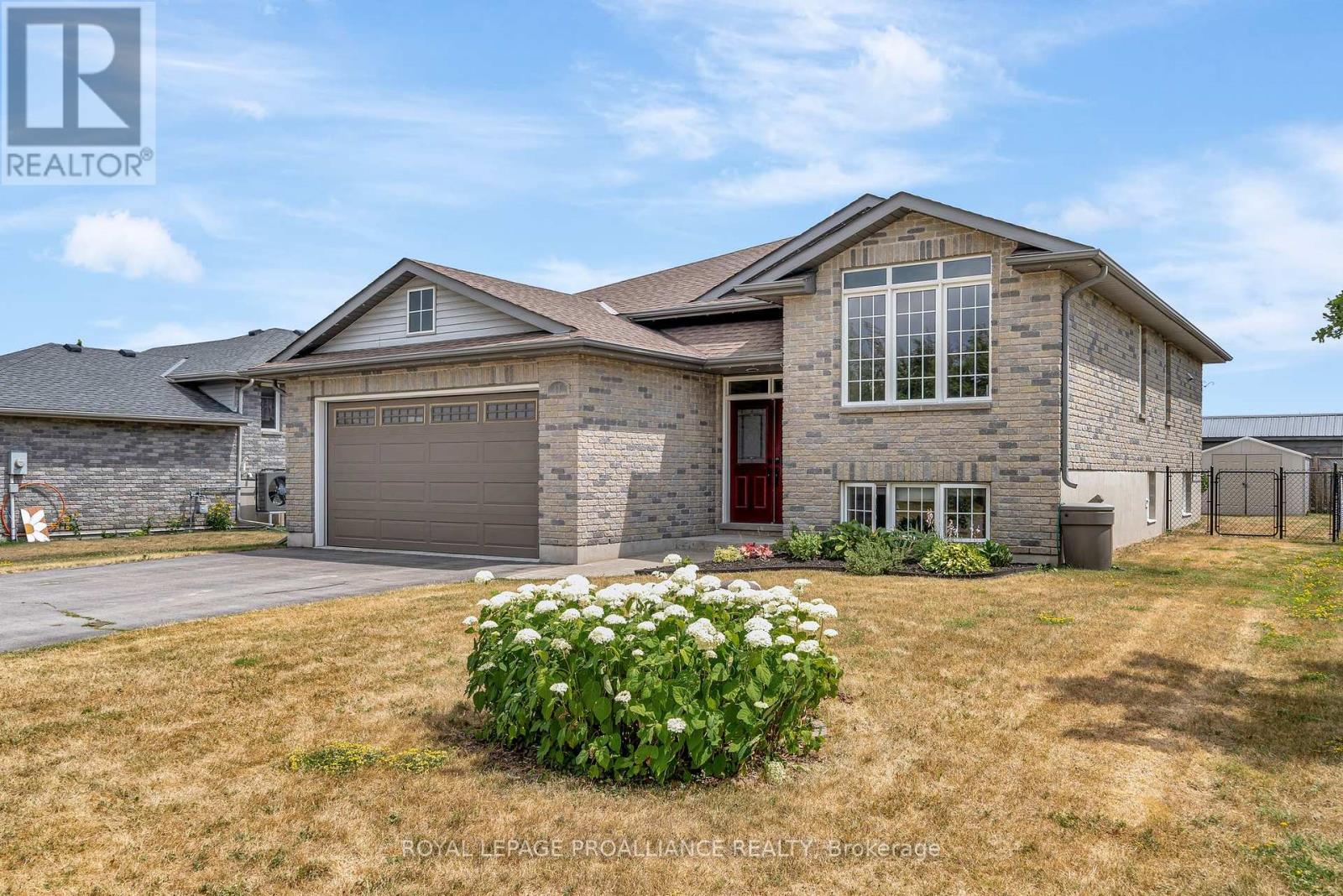 Property at 41 RIDGEVIEW LANE image 3