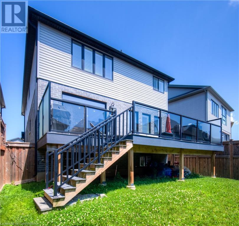 Property at 362 MOORLANDS Crescent image 2