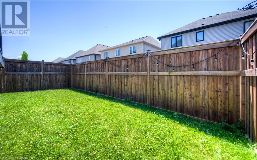 Property at 362 MOORLANDS Crescent image 3
