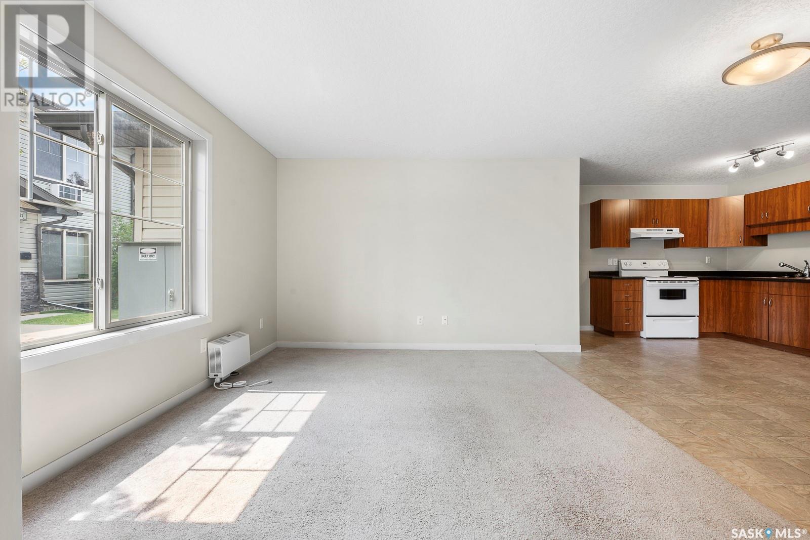 122 5059 James Hill Road, Regina, Saskatchewan  S4W 0B9 - Photo 3 - SK013422