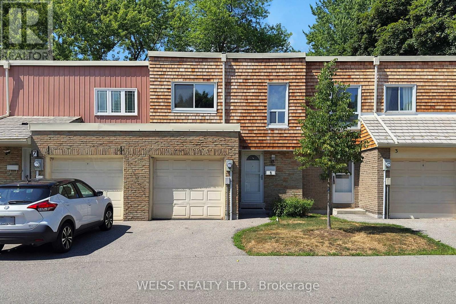 Property at 5 THORNY VINEWAY image 1