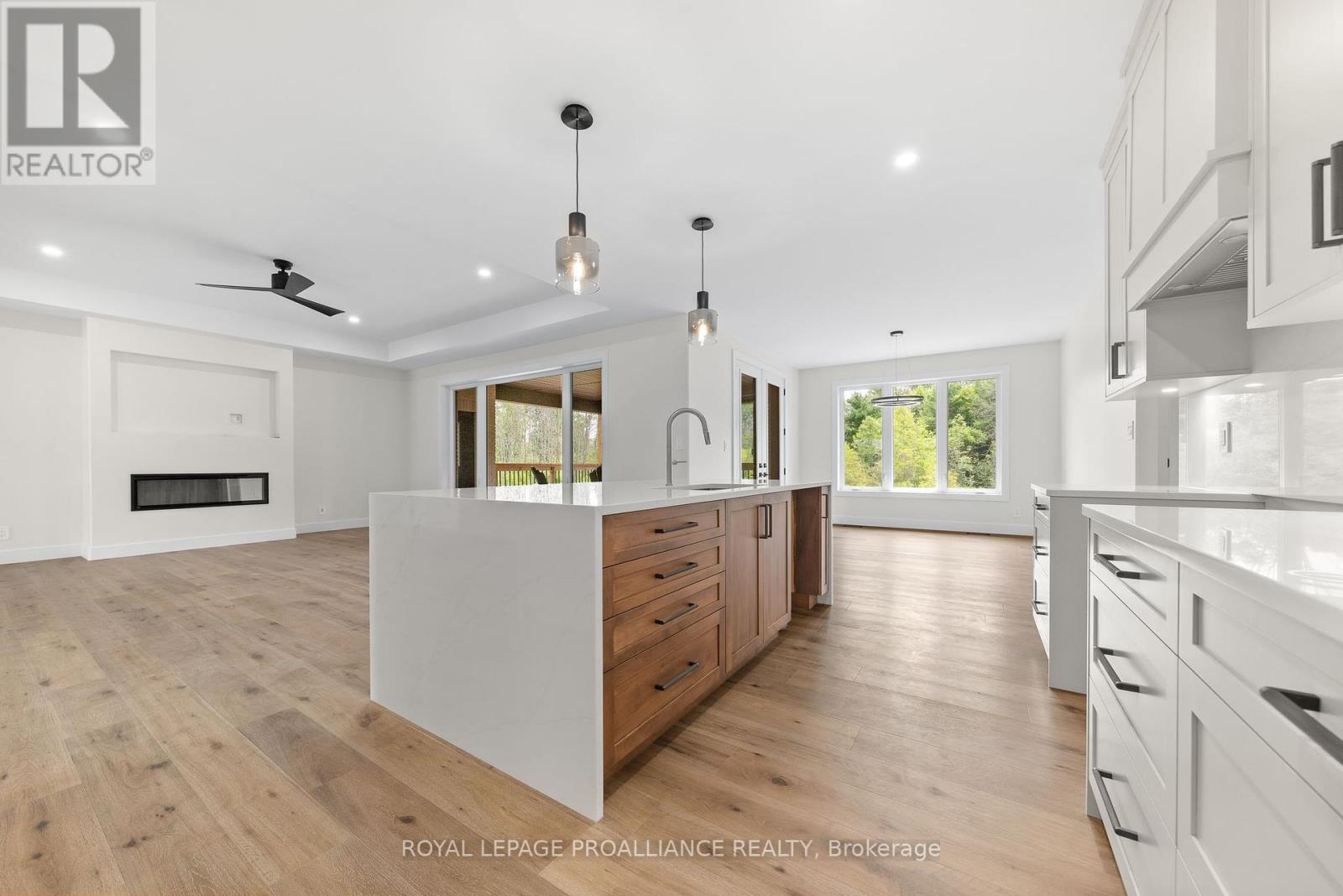 274 Michael's Way, Prince Edward County (Ameliasburgh), Ontario  K0K 1L0 - Photo 15 - X12301871