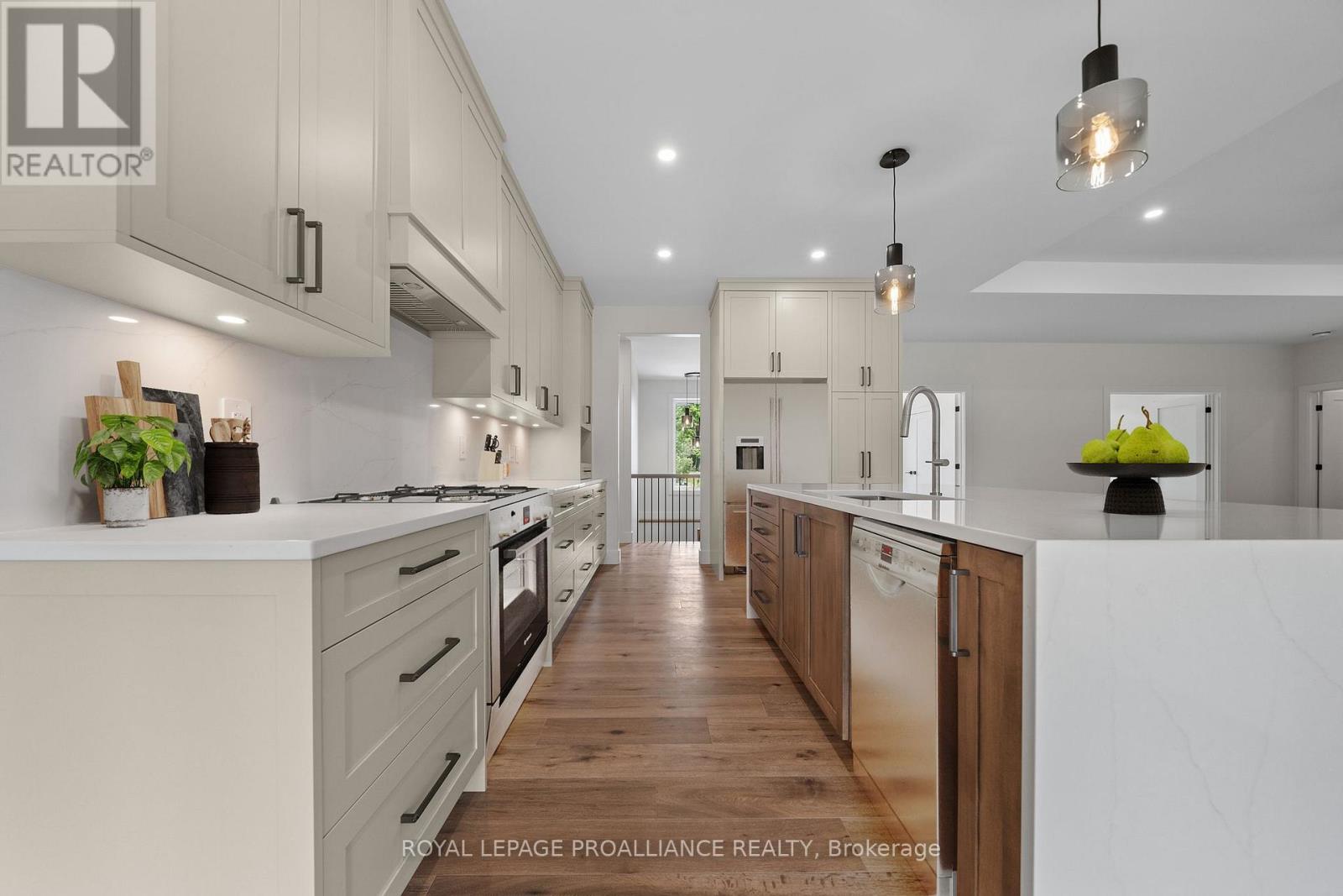 274 Michael's Way, Prince Edward County (Ameliasburgh), Ontario  K0K 1L0 - Photo 16 - X12301871