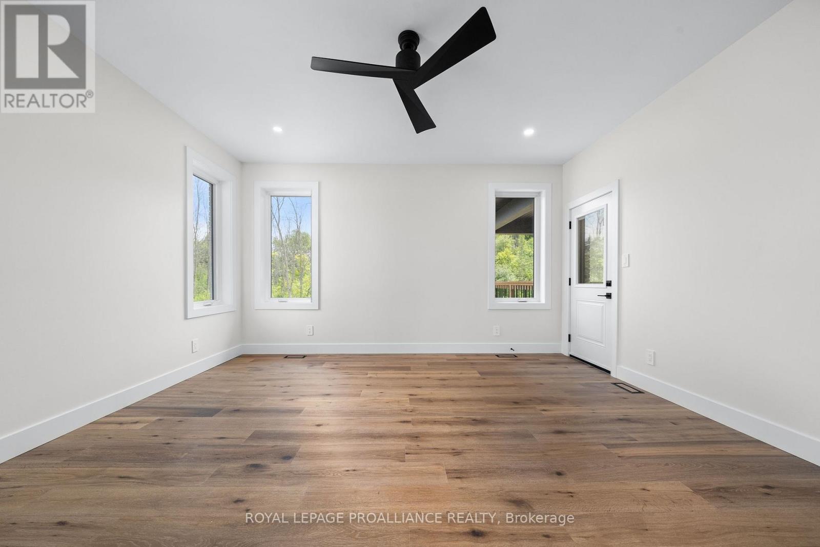 274 Michael's Way, Prince Edward County (Ameliasburgh), Ontario  K0K 1L0 - Photo 28 - X12301871