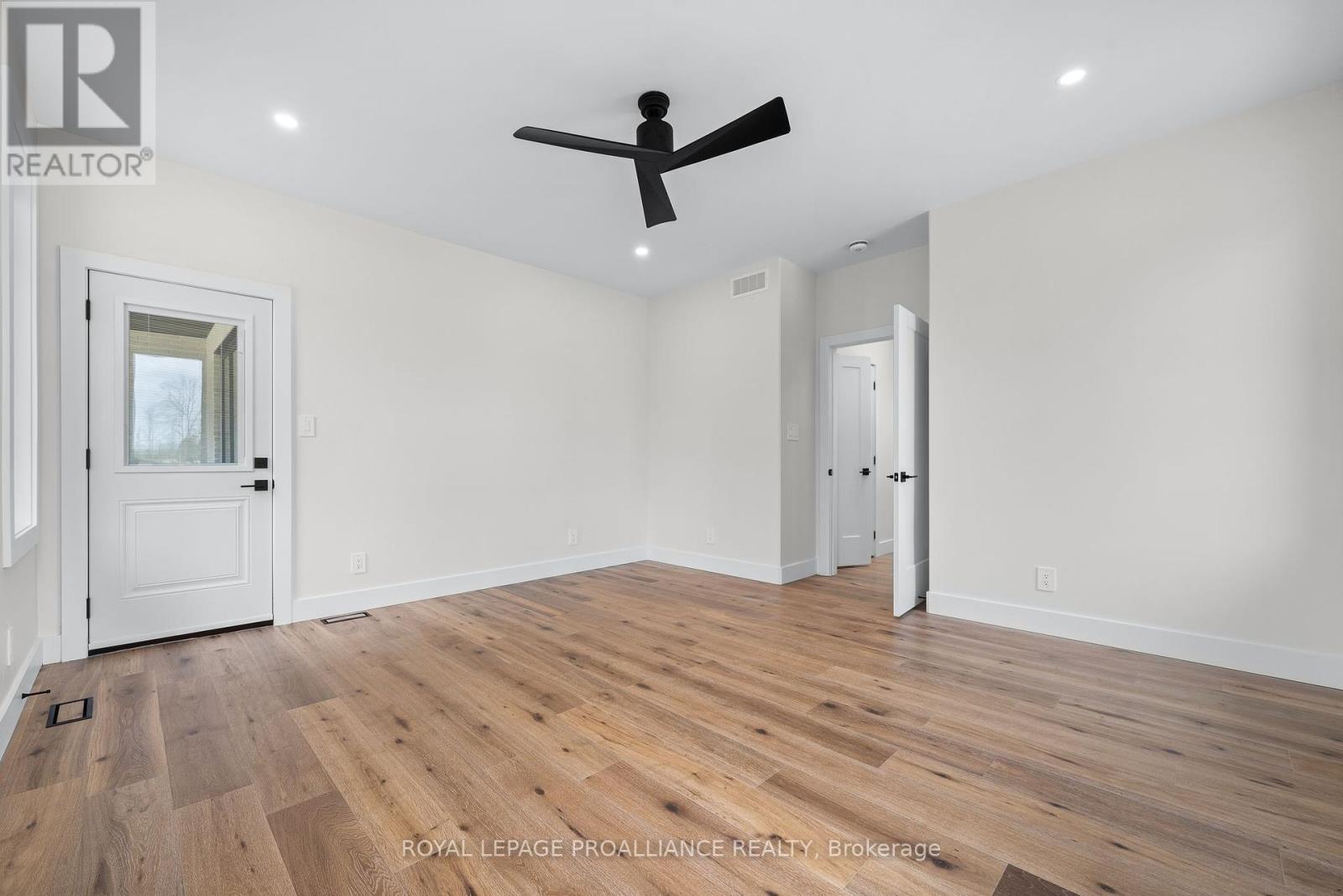 274 Michael's Way, Prince Edward County (Ameliasburgh), Ontario  K0K 1L0 - Photo 31 - X12301871