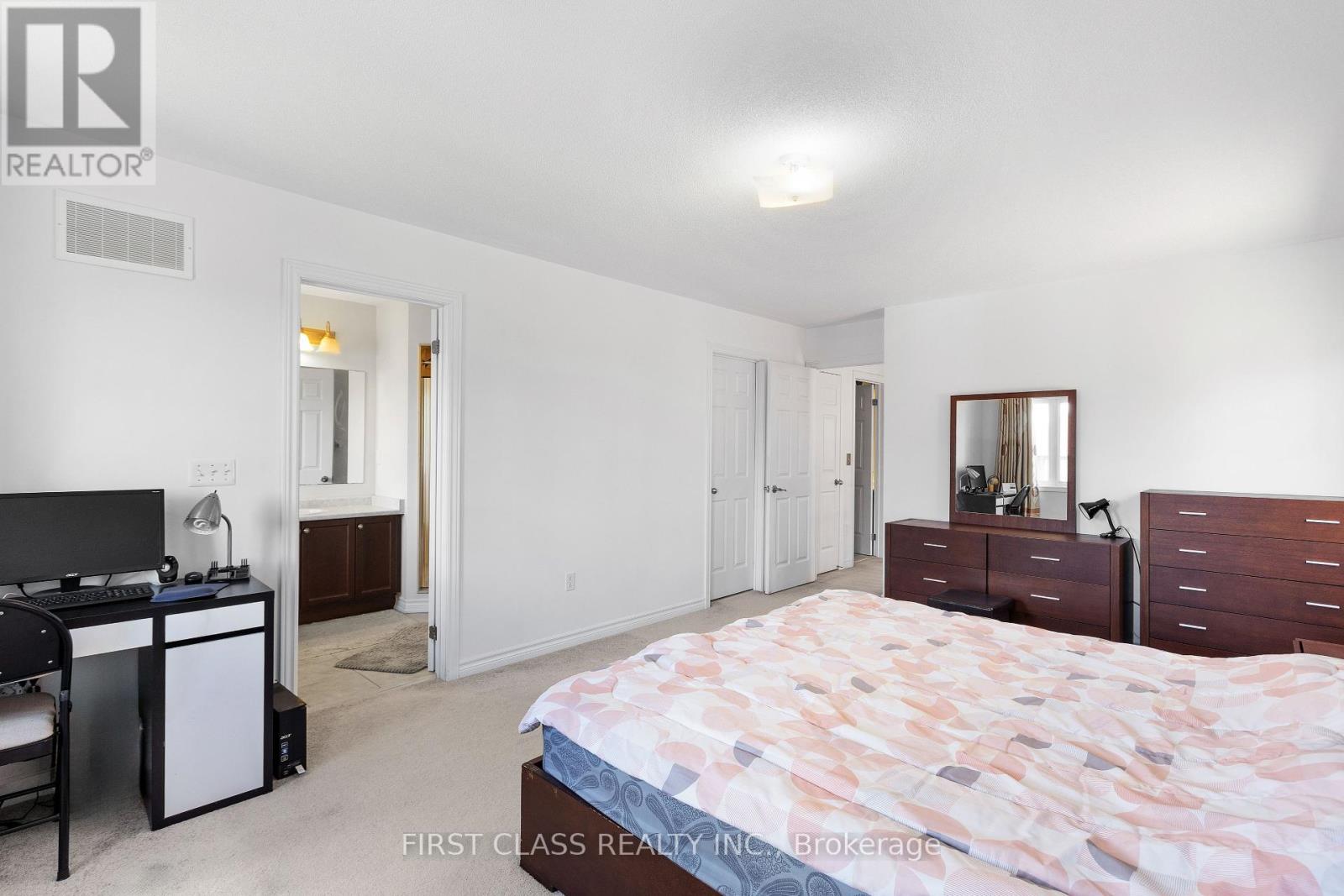 74 Evershot Crescent, Markham, Ontario  L6E 0L7 - Photo 13 - N12301726