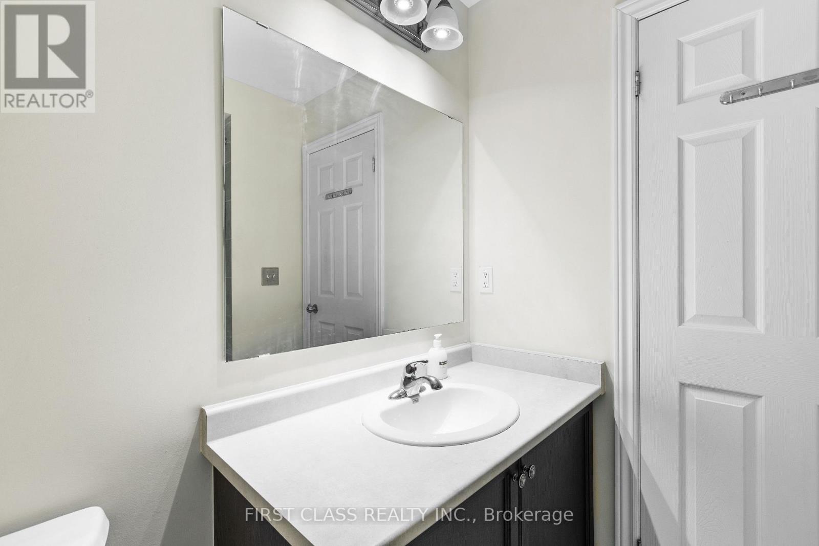 74 Evershot Crescent, Markham, Ontario  L6E 0L7 - Photo 22 - N12301726