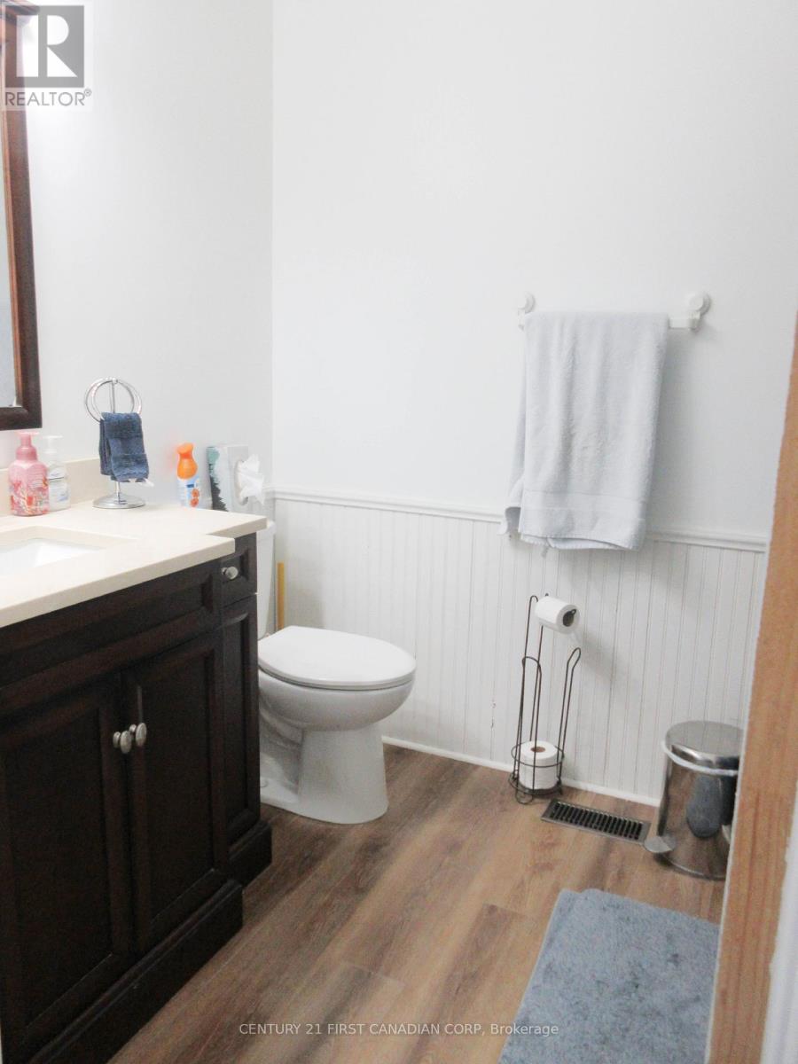 28 Hawkesbury Avenue, London East, Ontario  N5V 2K1 - Photo 13 - X12301830