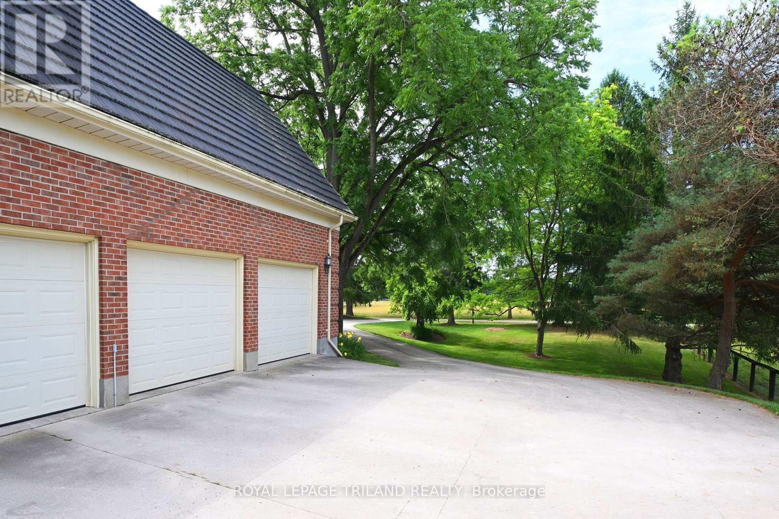 6440 Begg Road, Southwold, Ontario  N5P 3S9 - Photo 6 - X12301925