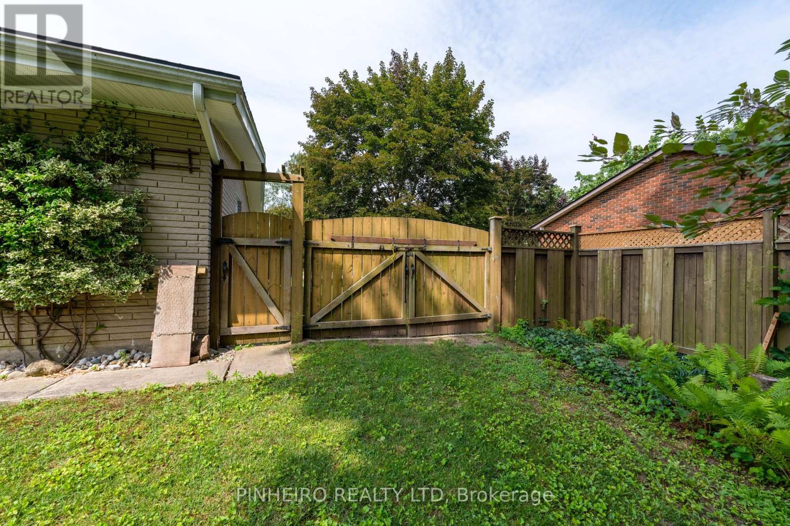 14 Outer Drive, London South, Ontario  N6P 1C7 - Photo 32 - X12301944