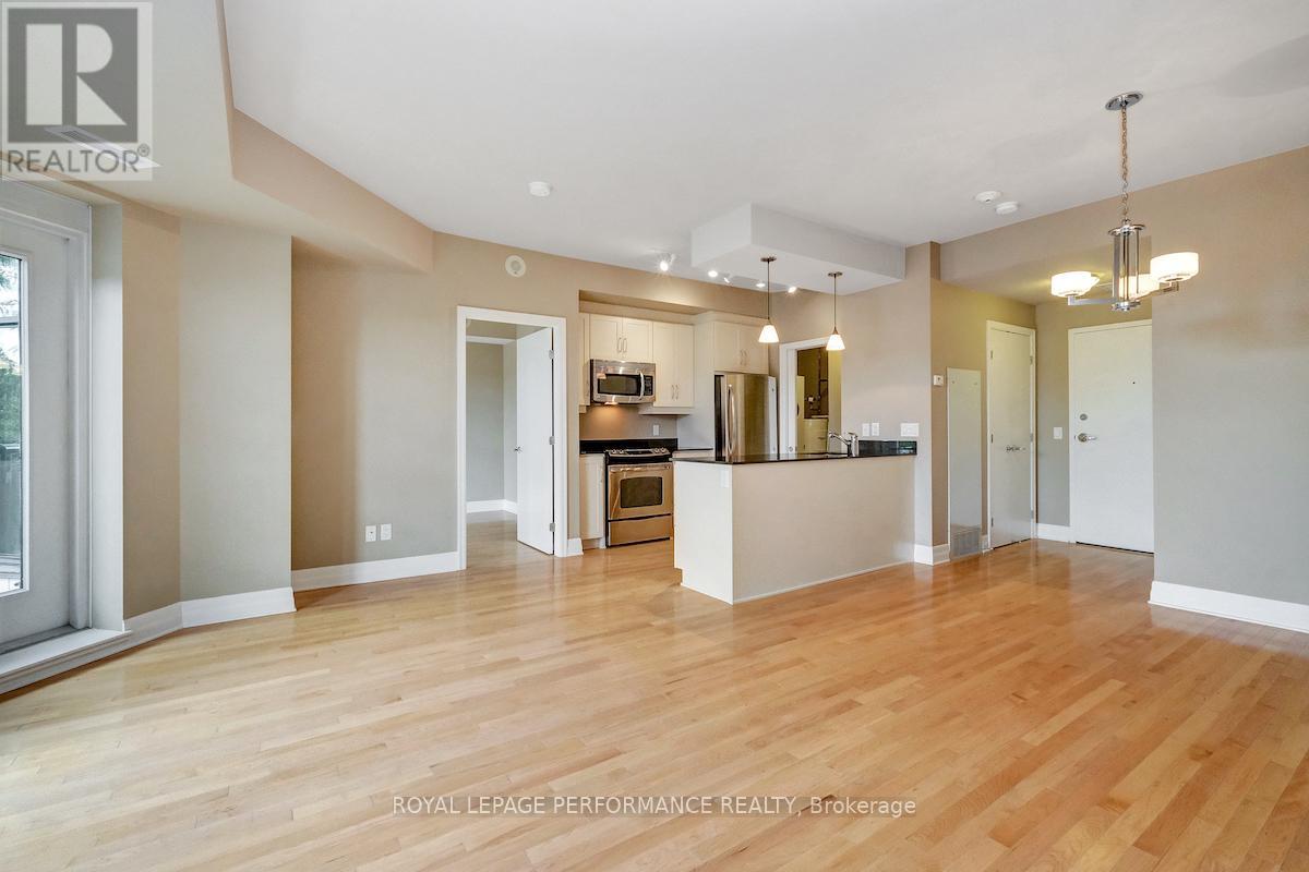 Property at 207 - 75 CLEARY AVENUE image 3