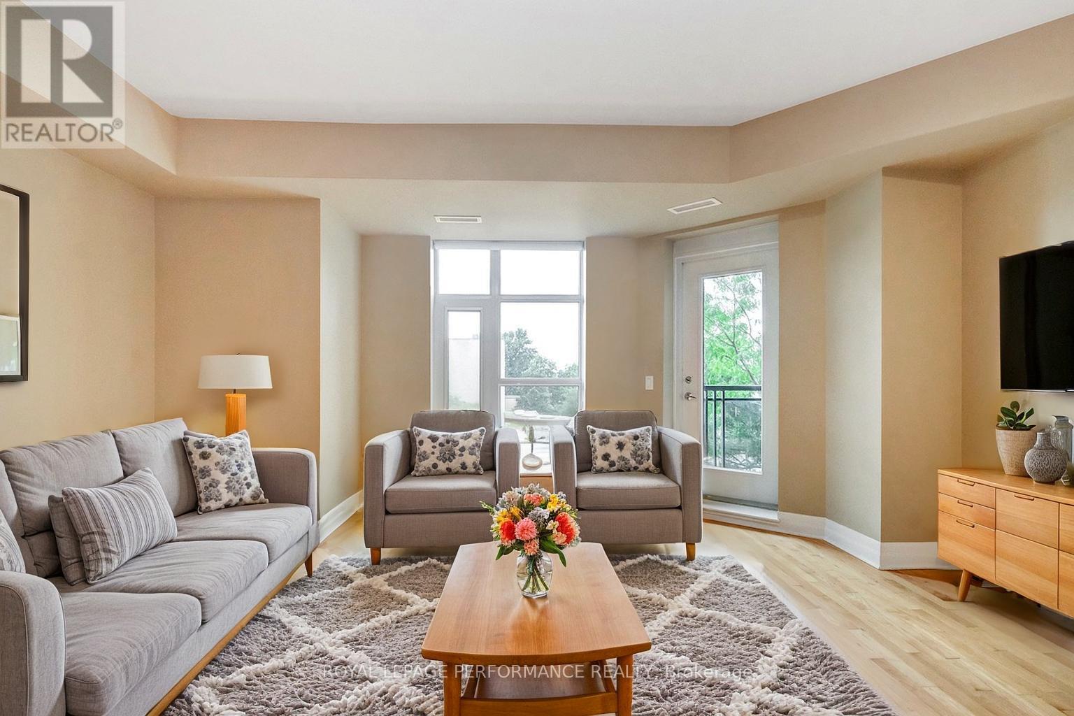 Property at 207 - 75 CLEARY AVENUE image 4