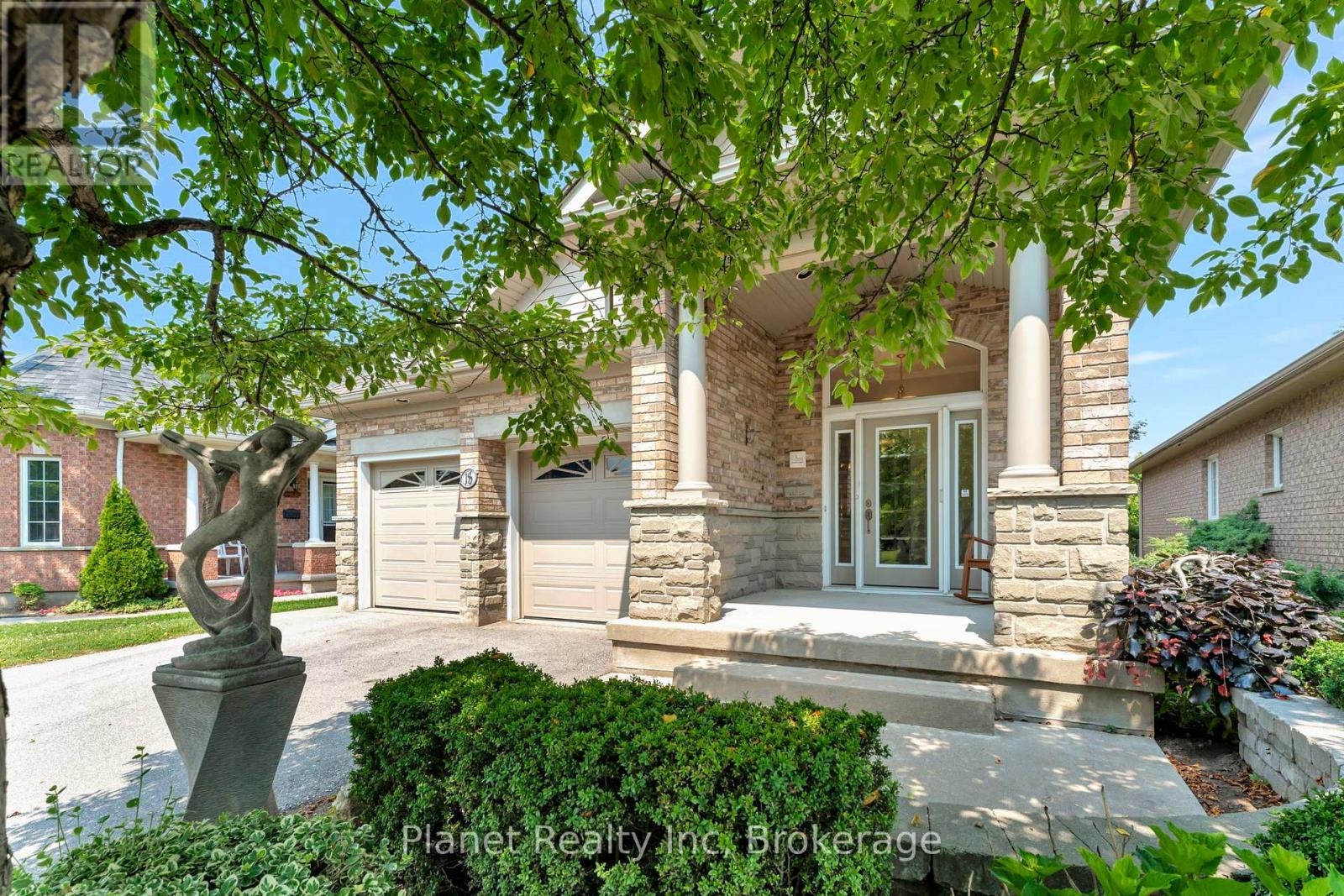 18 Beechlawn Boulevard, Guelph, Ontario  N1G 4X7 - Photo 1 - X12278654