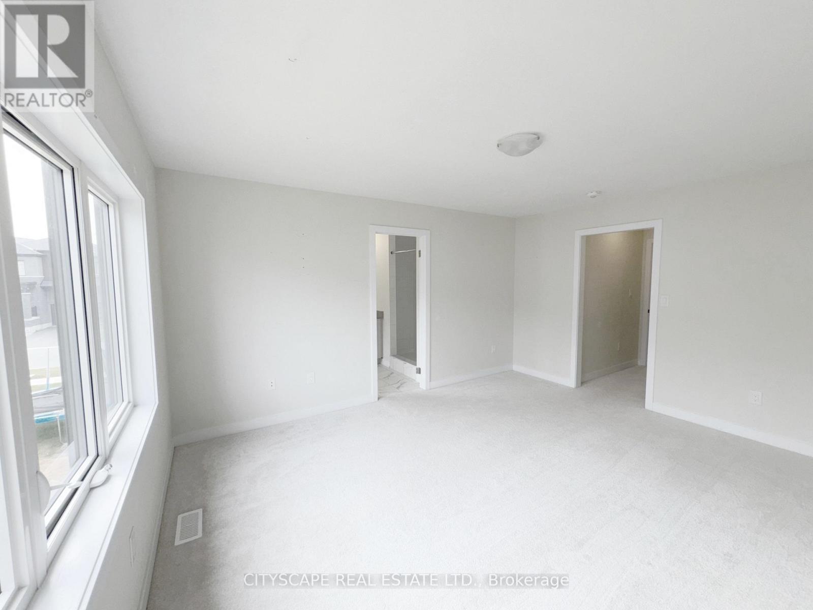 33 Basswood Crescent, Haldimand, Ontario  N3W 0H5 - Photo 20 - X12301779