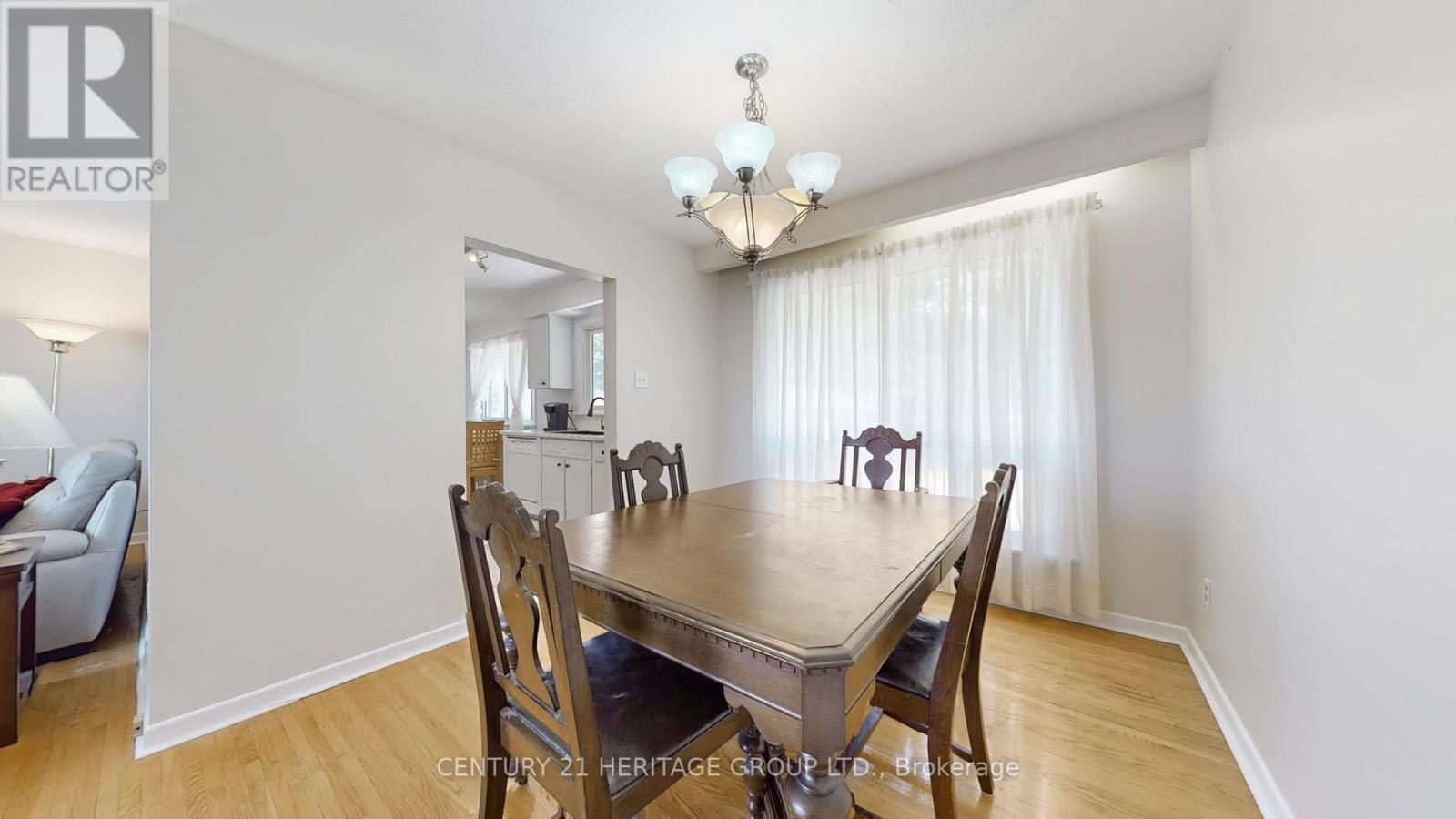 224 Glenn Avenue, Innisfil, Ontario  L9S 1C4 - Photo 10 - N12300938