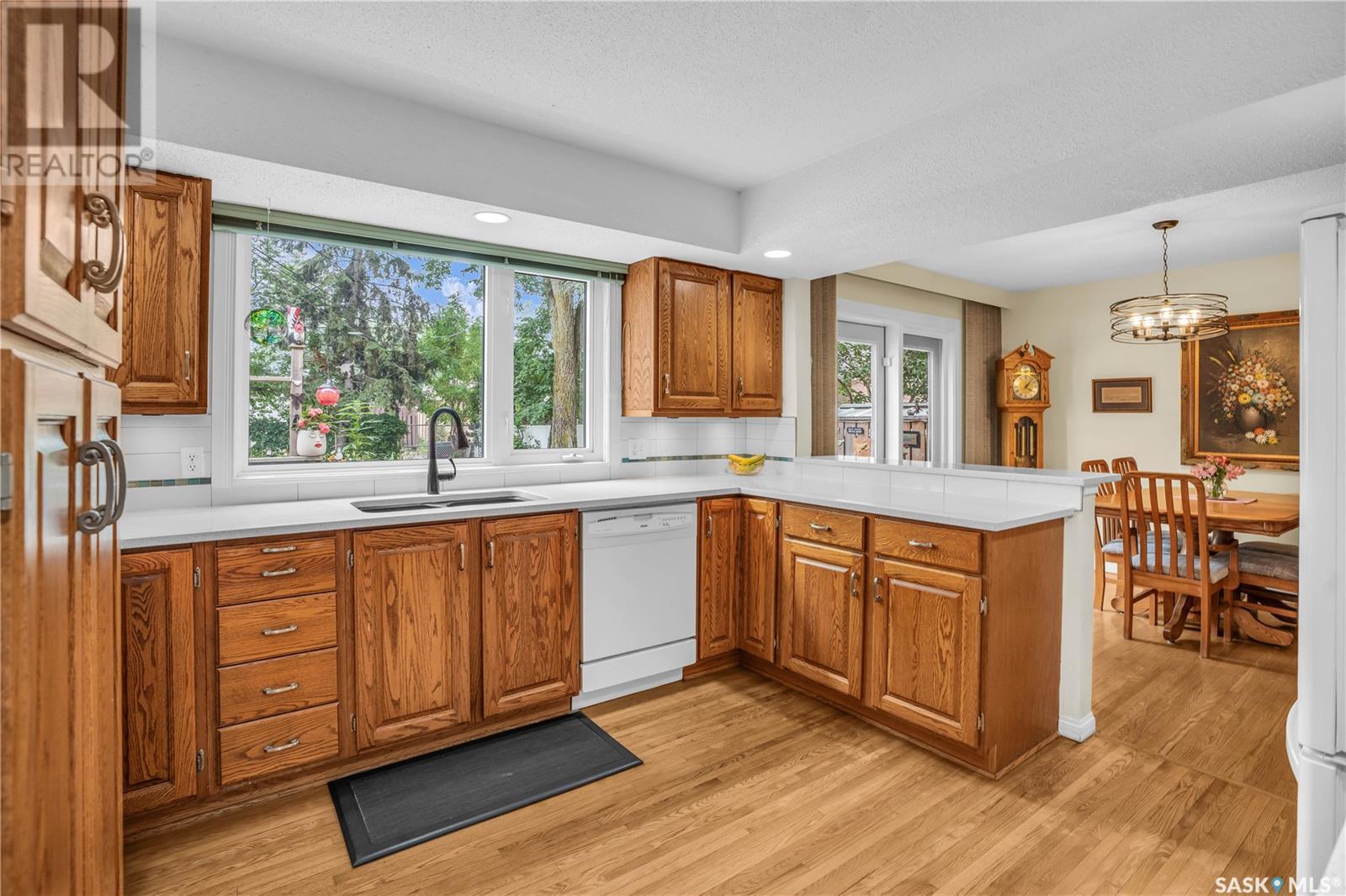 415 Quance Avenue, Saskatoon, Saskatchewan  S7H 3B5 - Photo 3 - SK013513