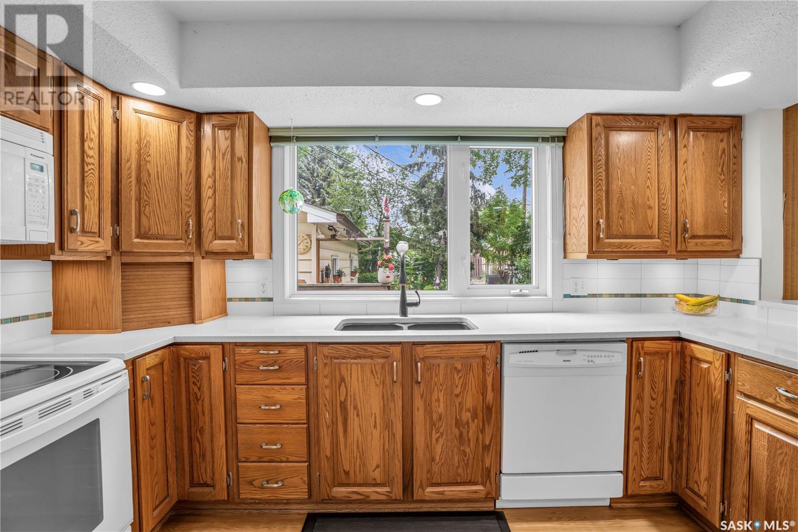 415 Quance Avenue, Saskatoon, Saskatchewan  S7H 3B5 - Photo 4 - SK013513