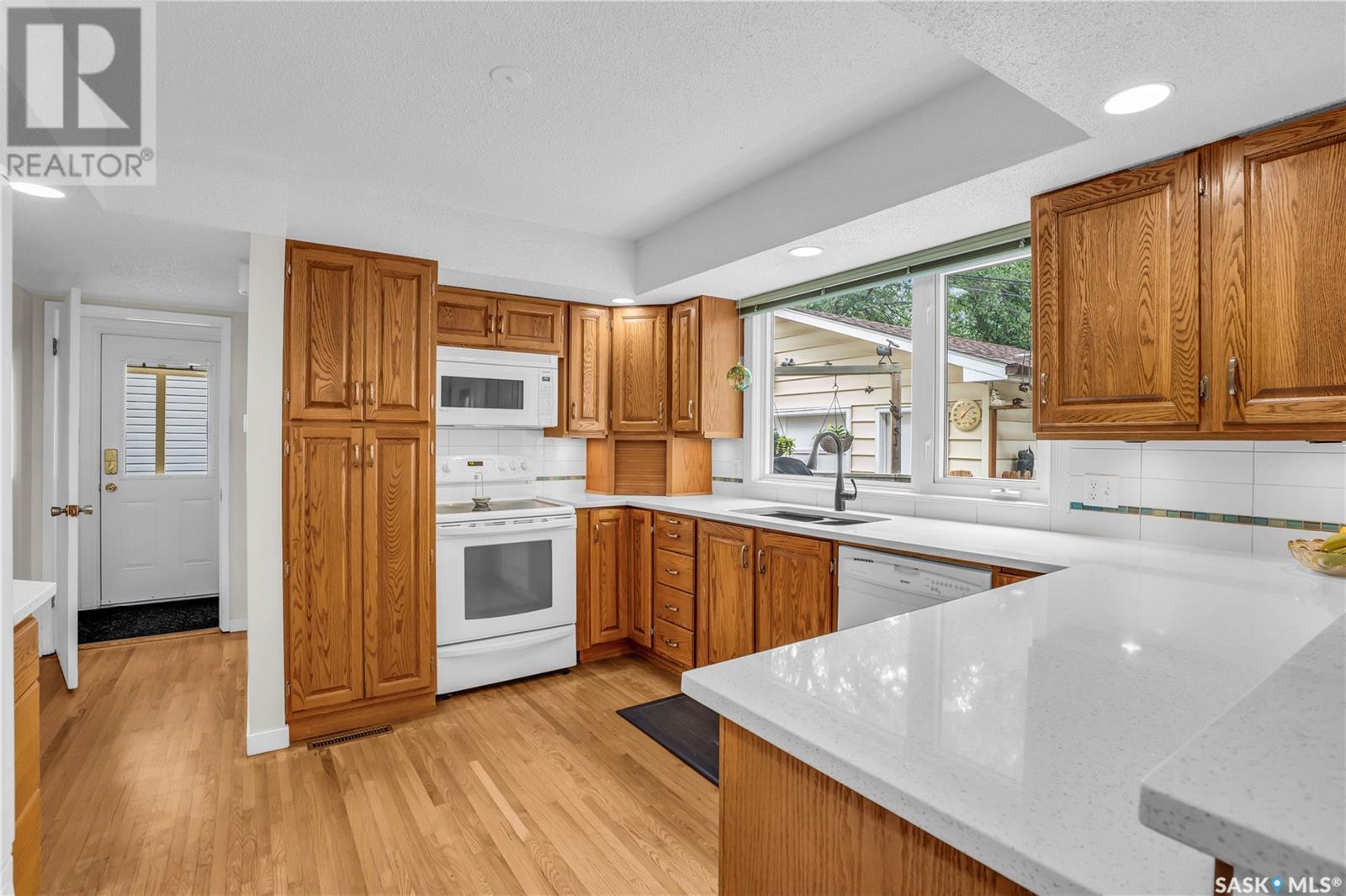 415 Quance Avenue, Saskatoon, Saskatchewan  S7H 3B5 - Photo 5 - SK013513