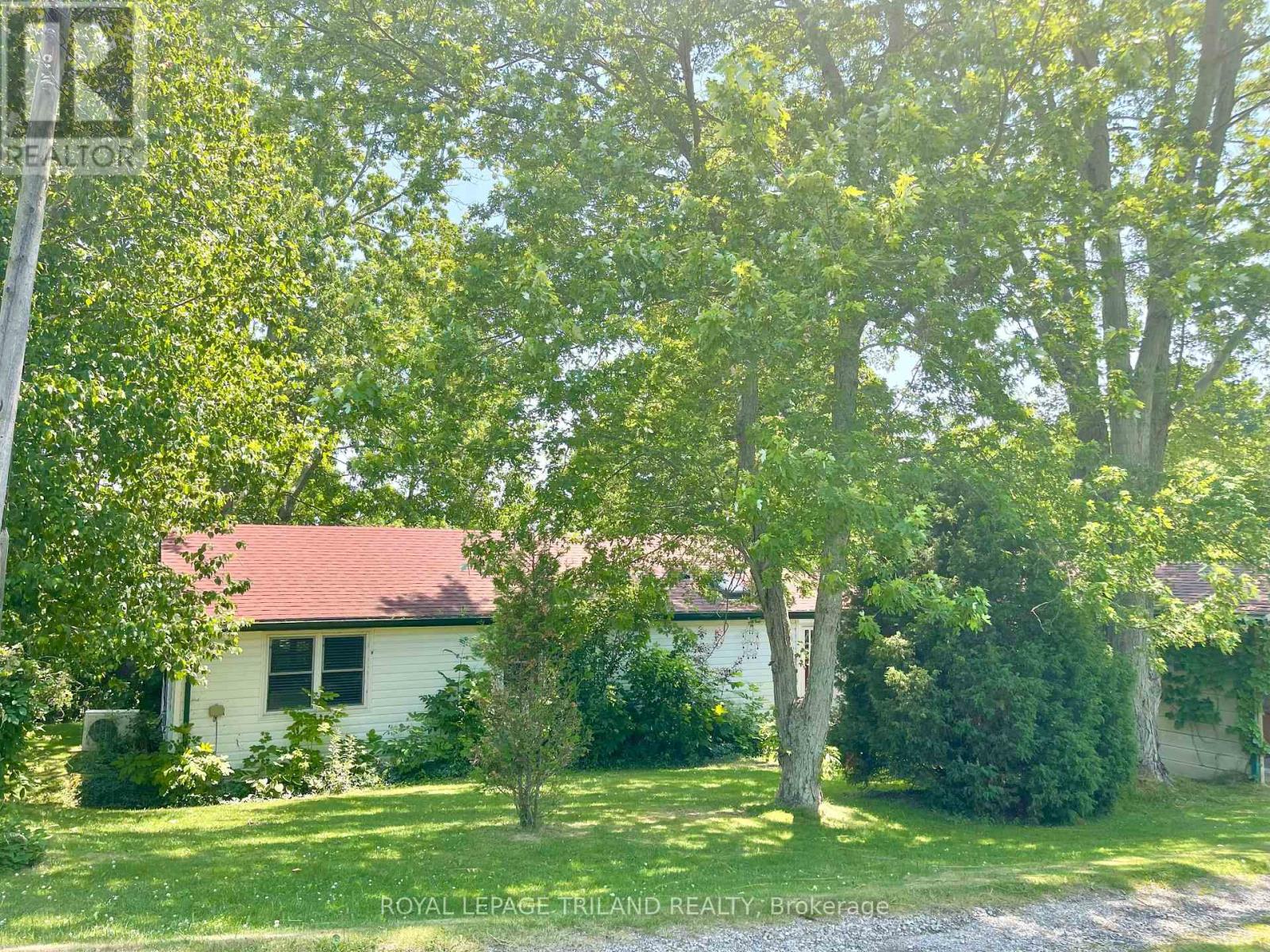 6069 Grandview Road, Dutton/dunwich, Ontario  N0L 2M0 - Photo 1 - X12264074