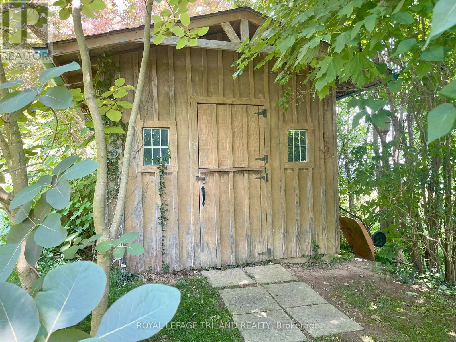 6069 Grandview Road, Dutton/dunwich, Ontario  N0L 2M0 - Photo 21 - X12264074