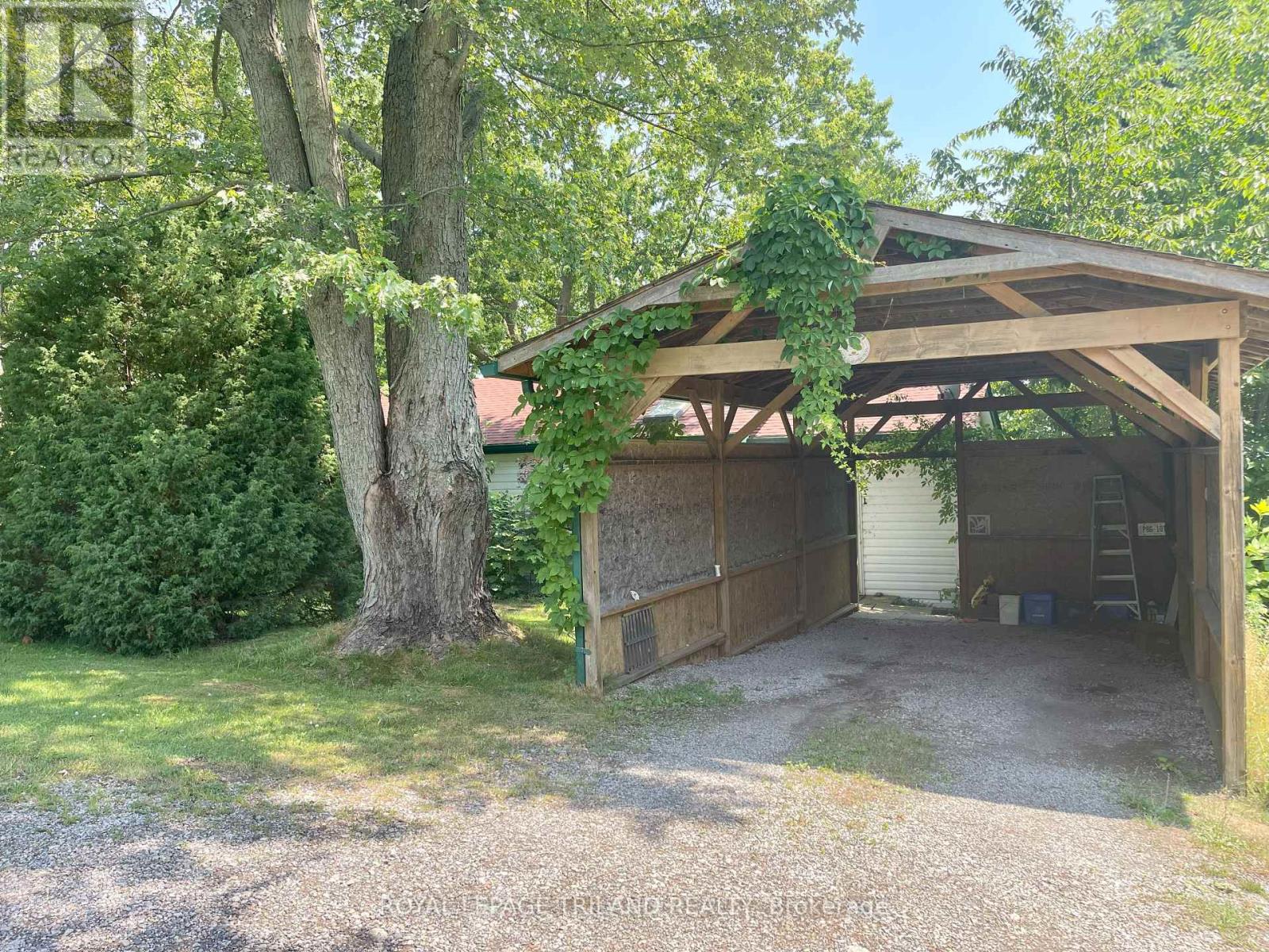 6069 Grandview Road, Dutton/dunwich, Ontario  N0L 2M0 - Photo 6 - X12264074