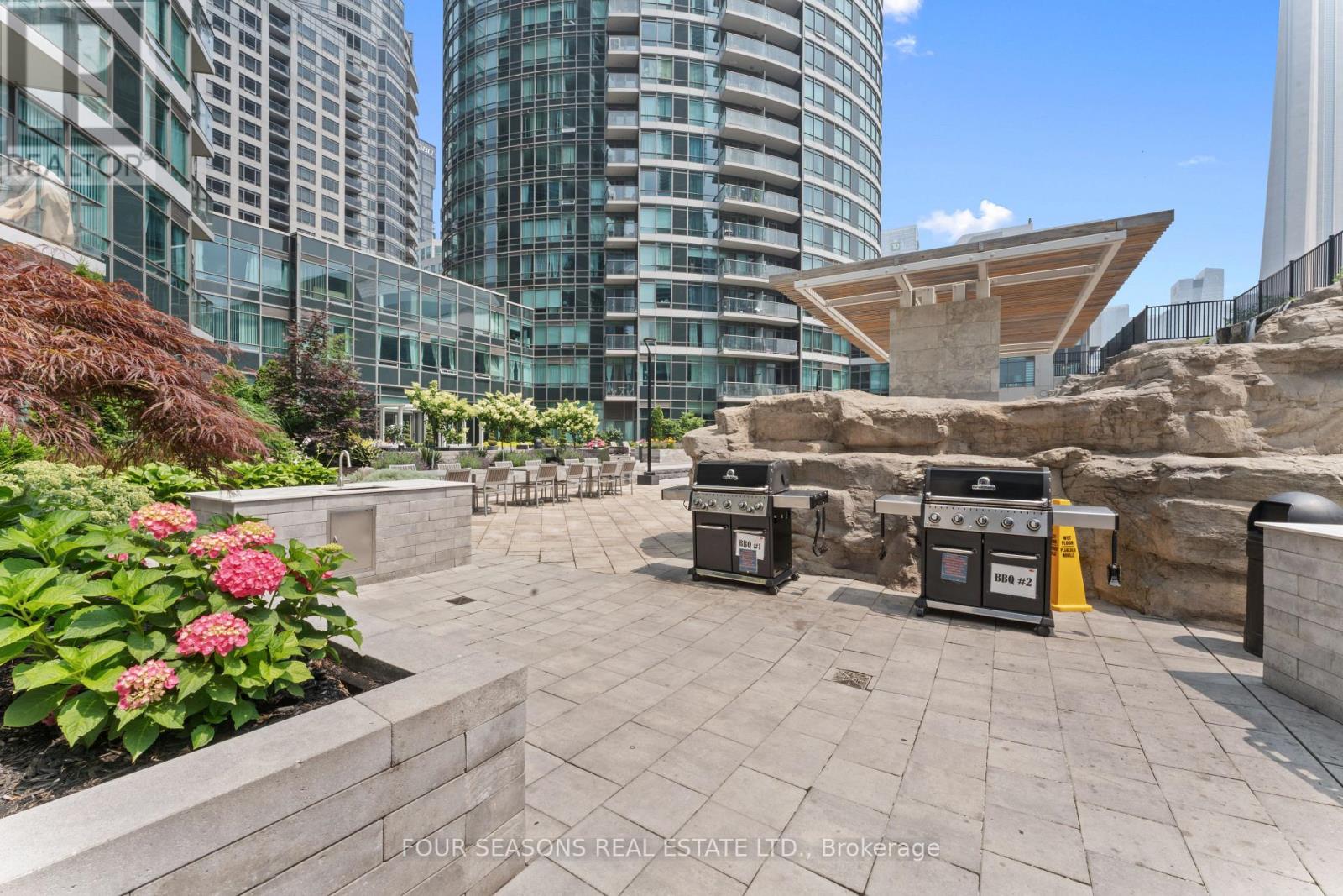 2510 - 361 Front Street W, Toronto, Ontario  M5V 3R5 - Photo 22 - C12301817