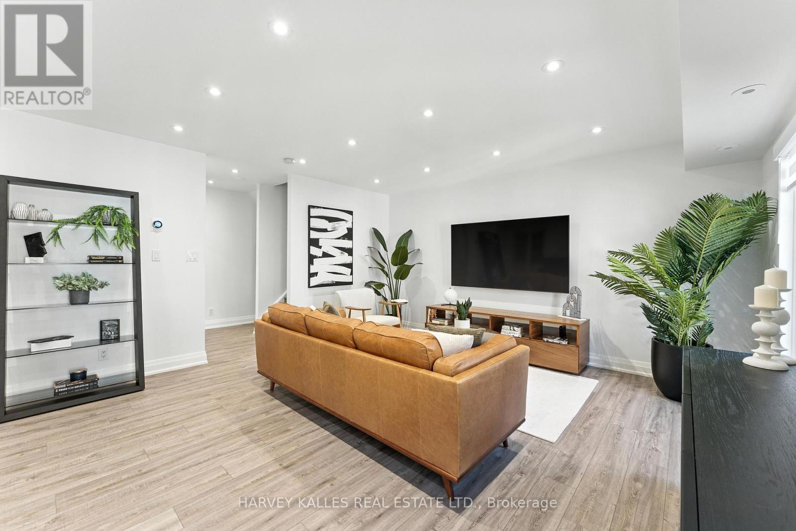 Property at 326 - 30 WESTERN BATTERY ROAD image 3
