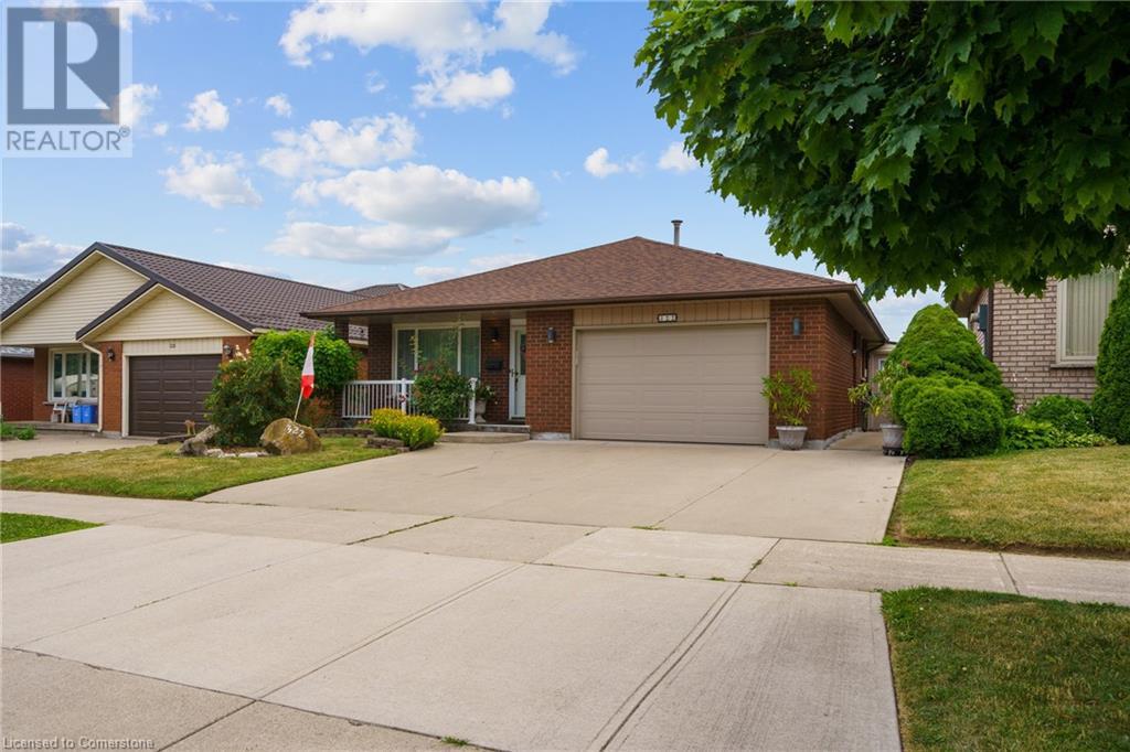 322 Stone Church Road E, Hamilton, Ontario  L9B 1B2 - Photo 2 - 40753558