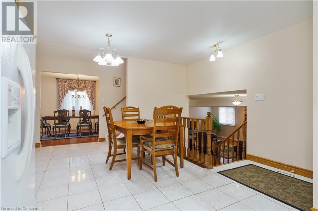 322 Stone Church Road E, Hamilton, Ontario  L9B 1B2 - Photo 21 - 40753558
