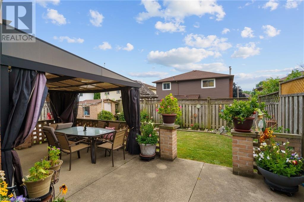 322 Stone Church Road E, Hamilton, Ontario  L9B 1B2 - Photo 45 - 40753558
