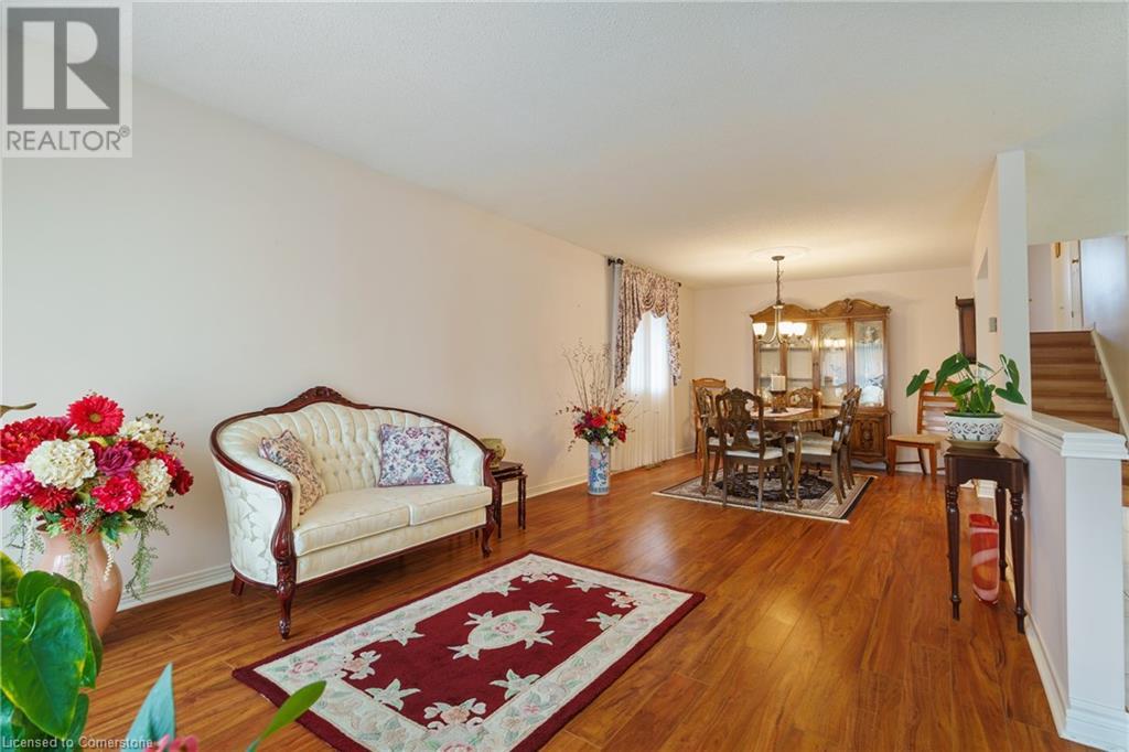 322 Stone Church Road E, Hamilton, Ontario  L9B 1B2 - Photo 6 - 40753558