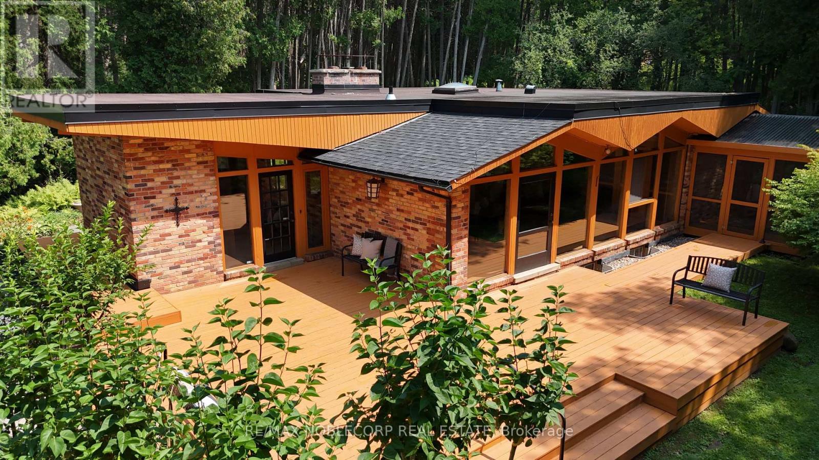 Property at 3435 GREENWOOD ROAD image 1