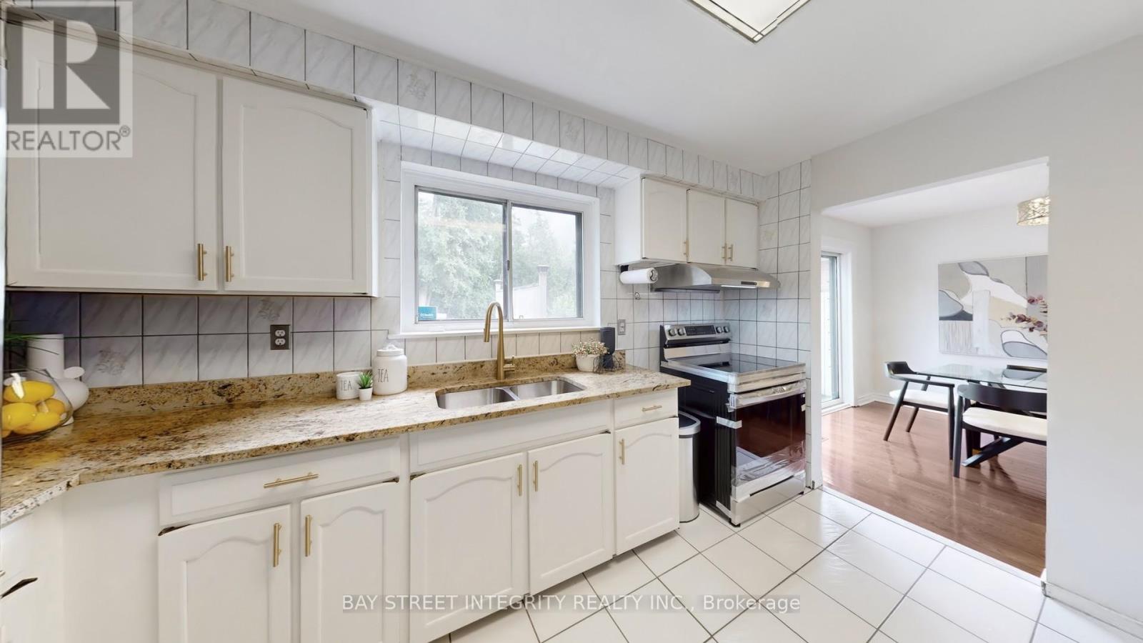 66 Sonmore Drive, Toronto, Ontario  M1S 1X4 - Photo 12 - E12301866