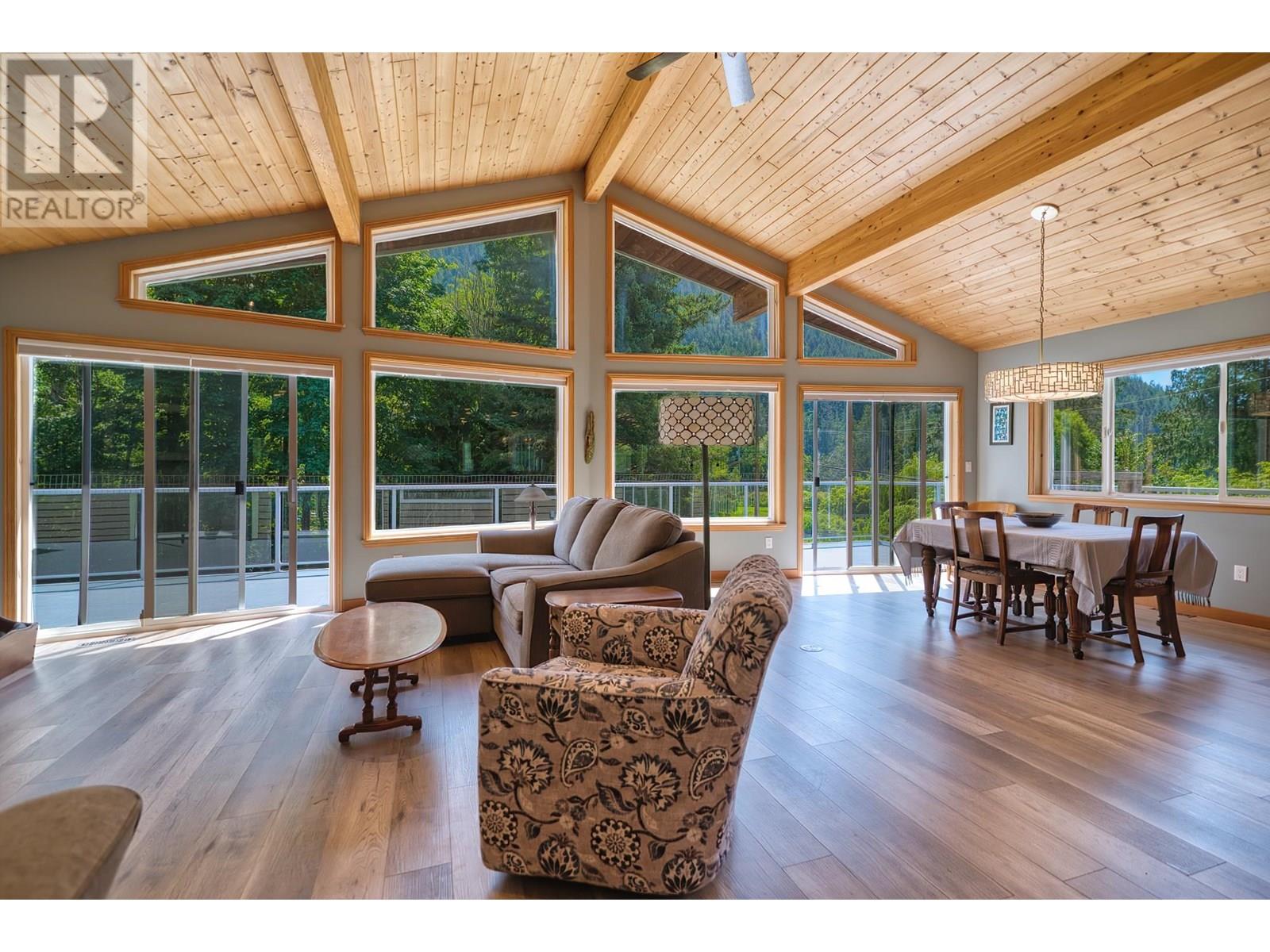 12800-12810 Mainsail Road, Madeira Park, British Columbia  V0N 2H1 - Photo 16 - R3029897
