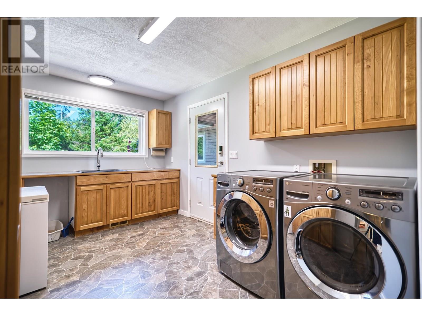 12800-12810 Mainsail Road, Madeira Park, British Columbia  V0N 2H1 - Photo 31 - R3029897