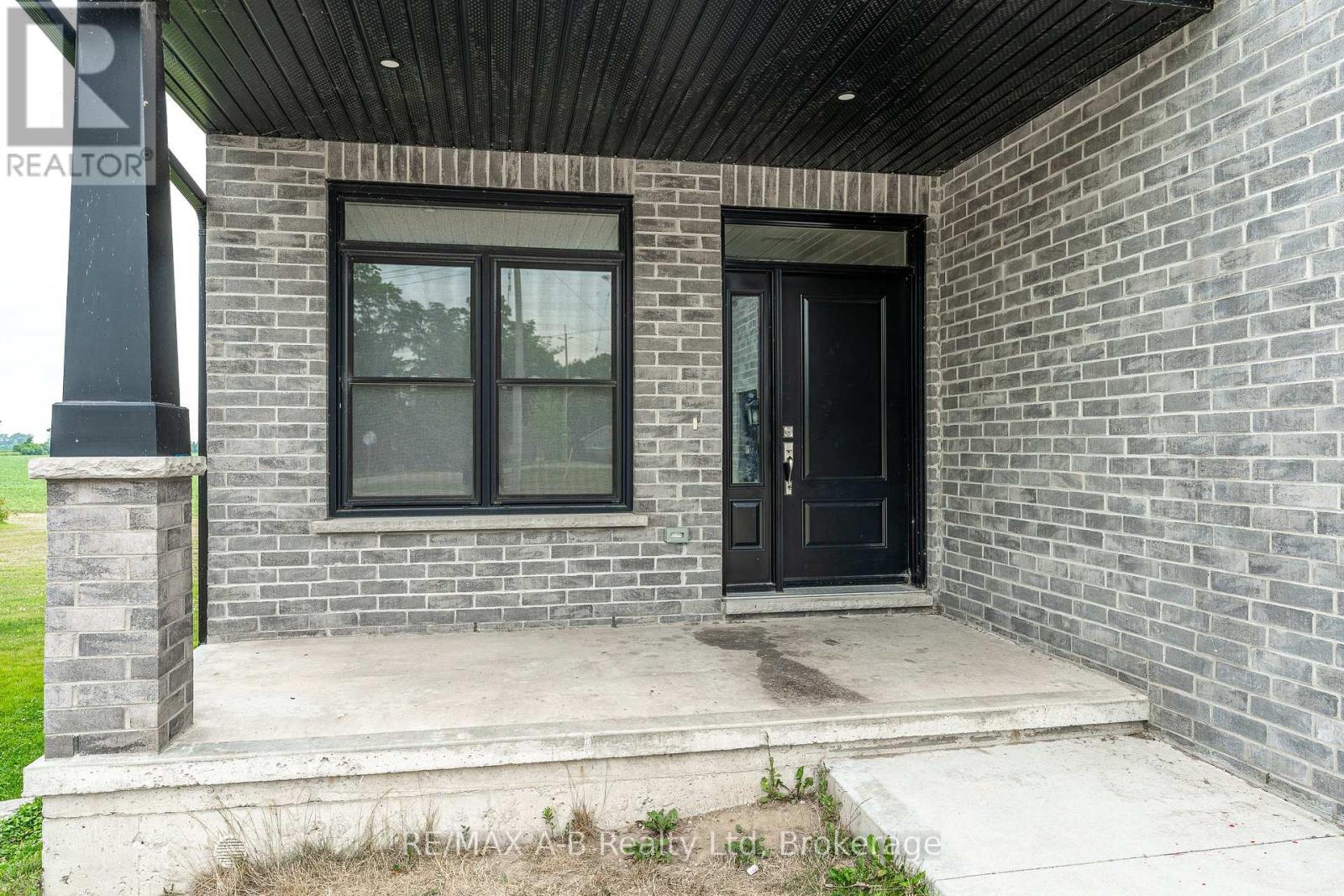 3 Glass Street, St. Marys, Ontario  N4X 1E5 - Photo 5 - X12302065