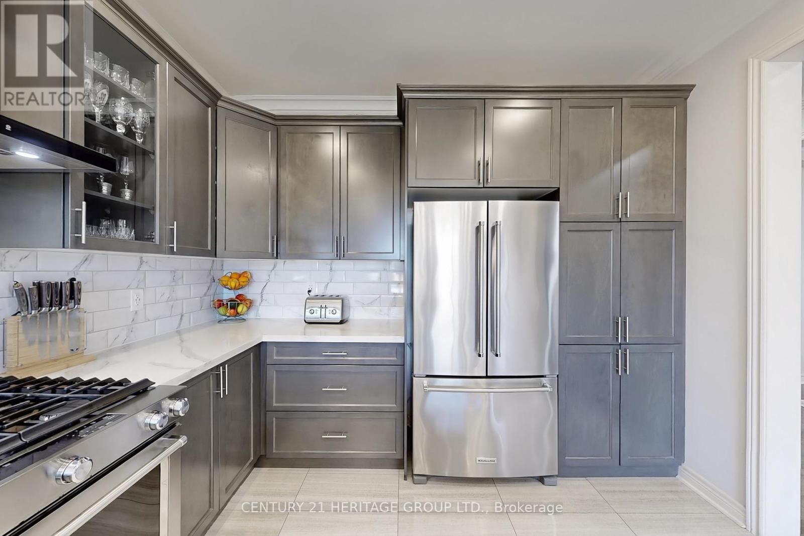 12 Tupling Street, Bradford West Gwillimbury, Ontario  L3Z 0W8 - Photo 11 - N12301843