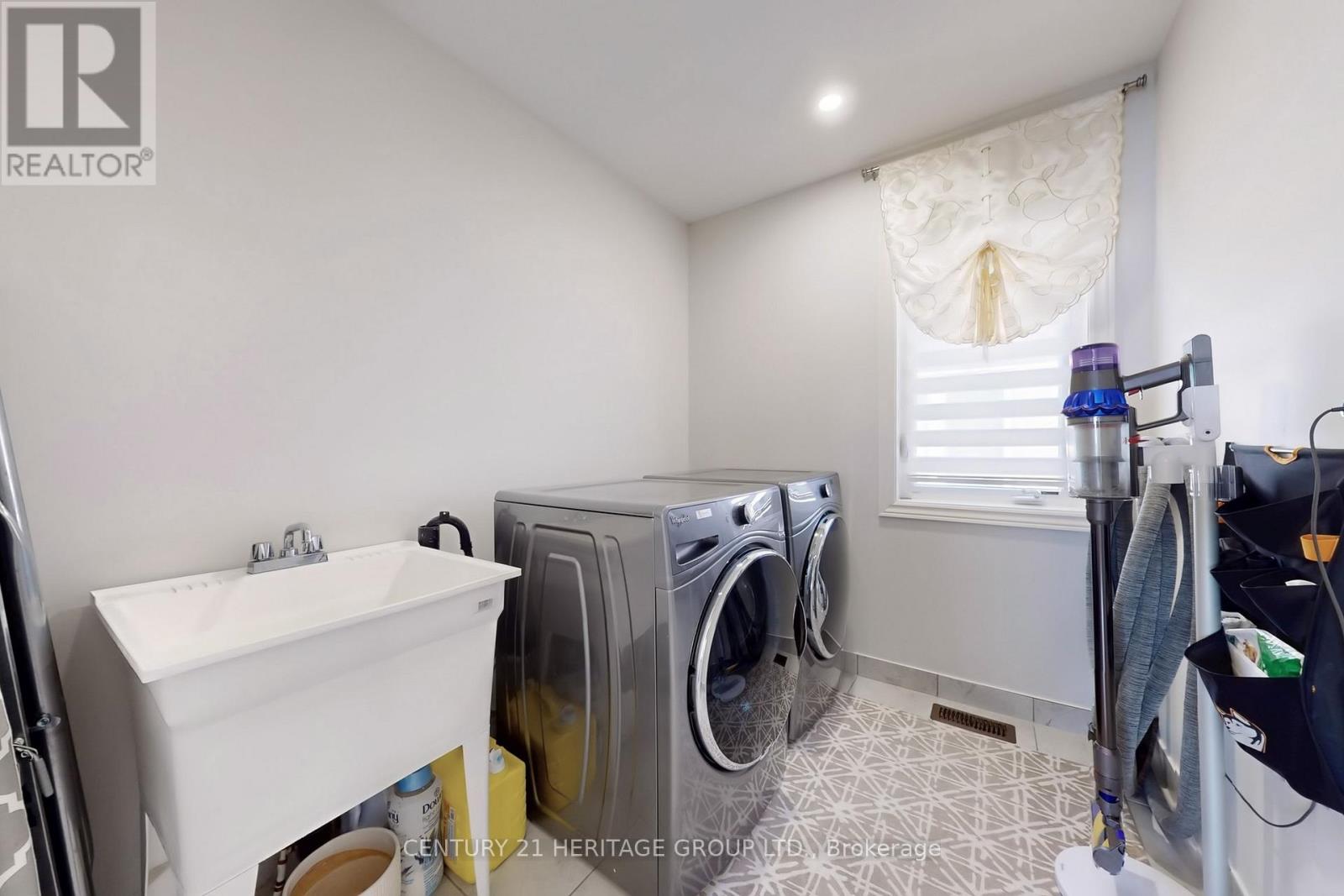 12 Tupling Street, Bradford West Gwillimbury, Ontario  L3Z 0W8 - Photo 28 - N12301843